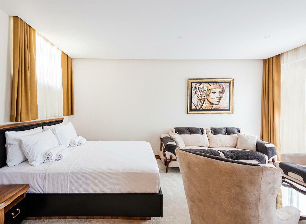 Waikiki Apartments Tivat Exterior photo