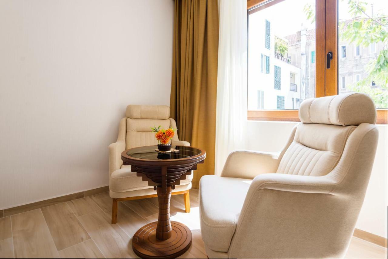 Waikiki Apartments Tivat Exterior photo