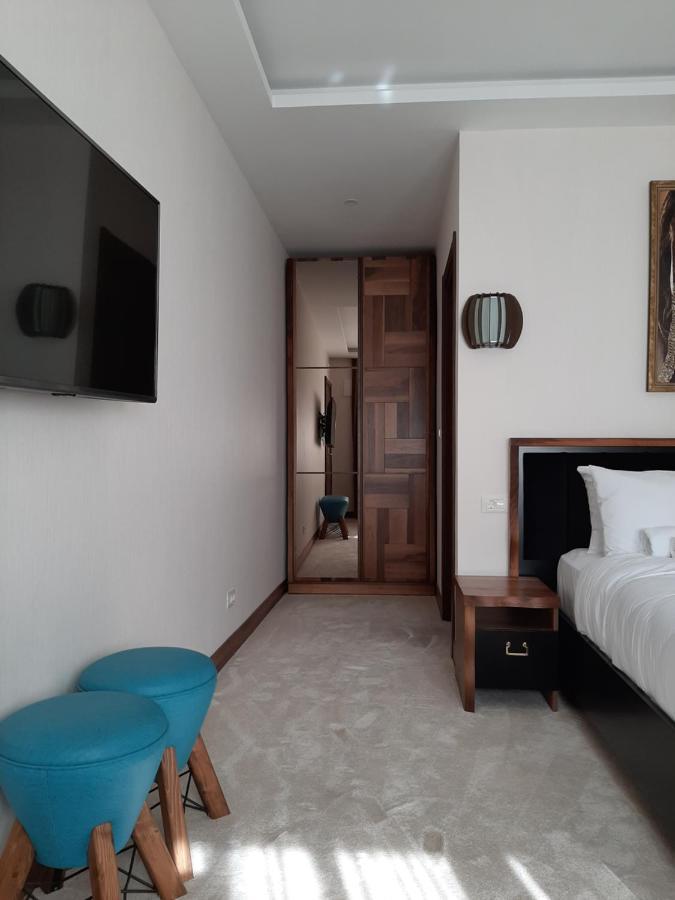 Waikiki Apartments Tivat Exterior photo