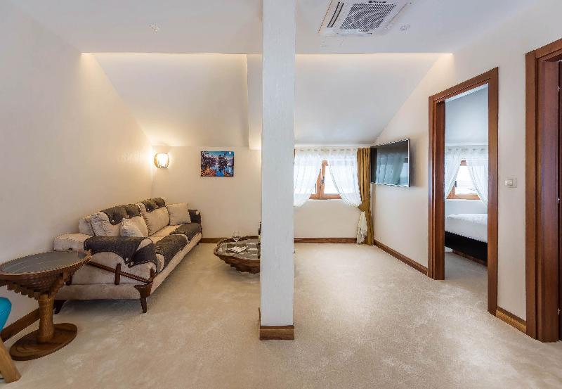 Waikiki Apartments Tivat Exterior photo