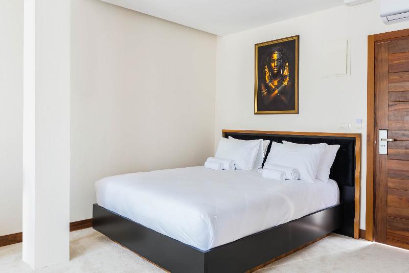 Waikiki Apartments Tivat Exterior photo
